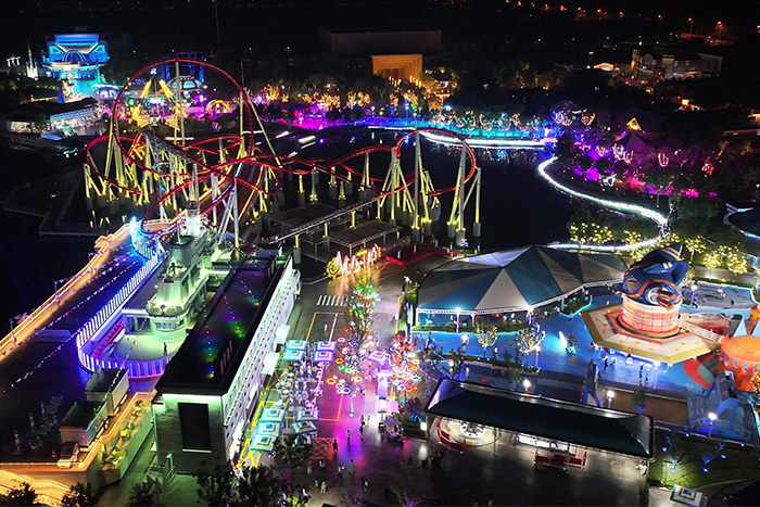 燈光秀是如何助我亮出游樂園的？