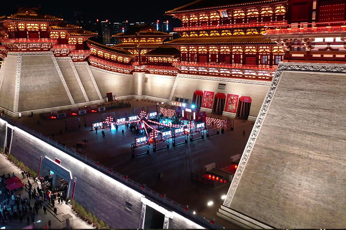 前瞻性亮化布局：動態(tài)光影 + 智能交互，讓景區(qū)從 “路過” 變 “必打卡”